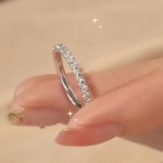 情侣戒指厂家 - 经典银色钻石立方氧化锆婚礼订婚