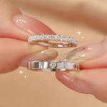 情侣戒指厂家 - 经典银色钻石立方氧化锆婚礼订婚