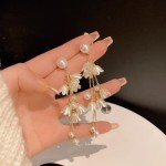 穿孔耳环供应商 - 白花长流苏精美仿真珍珠吊坠