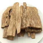 Agarwood Oud Chip Manufacturer - Super Strong Sweet Scent Home Fragrance Chunky Aromatic Wood Potpourri