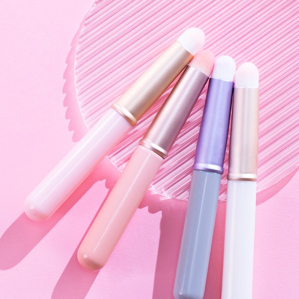 Lip Brush Factory - Soft Hair with Lid Portable Travel