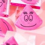 Powder Puff Manufacturer - Custom Logo Triangle Velvet Compact