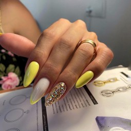 French Press-On Nails Manufacturer - Sunny Yellow Vibrant Glitter Tips Youthful Energy Western Fashion