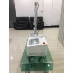 CO2激光设备厂家-新款便携点阵CO2激光妊娠纹去除美容