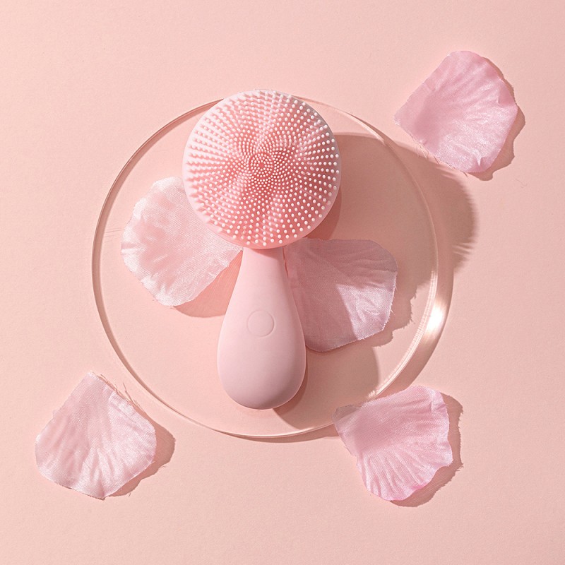 Facial Cleansing Manufacturer - Gentle Exfoliation Electric Face Scrubber Magnetic Wireless Rechargeable Silicone Facial