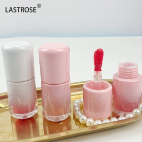 Liquid Lipgloss Factory - Luxury Transparent Lip Gloss High Shiny Glossy Vegan Nude Lipgloss Private Label