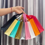 购物纸袋供应商-粉色睫毛包装购物袋带手柄代工可回收奢华