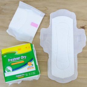 卫生巾供应商-批发超薄一次性护垫批发有机棉卫生巾中国产