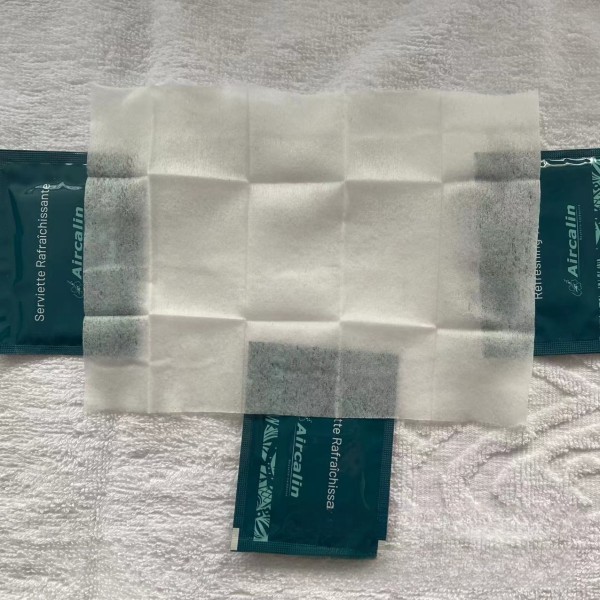 湿巾供应商-高品质单片装迷你装湿巾餐厅清洁用定制印刷logo