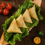 Ready-to-Eat Frozen Samosas Supplier - Indian Vegetarian Box Packaging Salty Taste