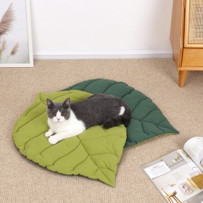 Pet Bed Factory - OEM Soft Warm Leaf Shape