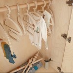 木制衣架供应商-北欧移动外套毛巾架服装
