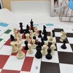 儿童象棋套装厂家-便携PU皮革42厘米比赛旗