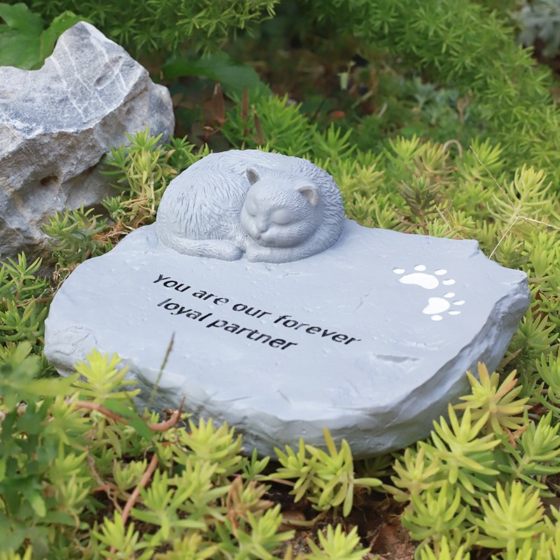 Pet Tombstone Manufacturer - OEM Animal Footprints Garden