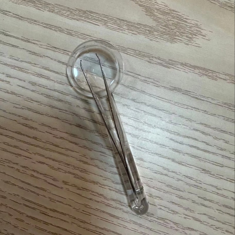 Pet Tick Remover Factory - Plastic Magnifier Tweezers Enlarged View