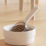 Pet Food Scoop Manufacturer - Capabilities Long Handle Measuring Shovel with Drying Clip