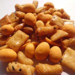 Rice Crackers Coated Peanuts Factory - OEM Chilli Flavour Snack Mix
