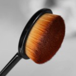 Makeup Brush Factory - Dense Fiber Nylon Foundation Brush