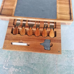 熟食板厂家-大号金合欢木奶酪刀套装