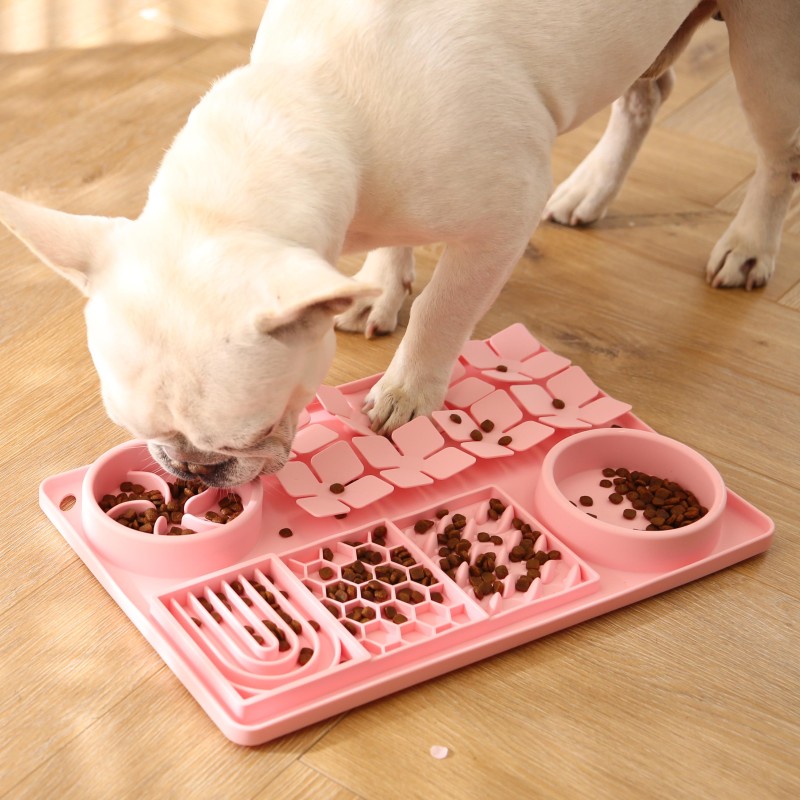 Dog Lick Mat Factory - Customized Rectangular Shaped Silicone Feeder