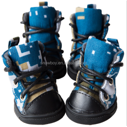 宠物靴厂家-迷彩防滑冬季温暖牛仔鞋小狗用