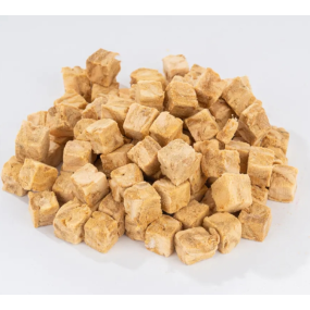 Pet Snacks Manufacturer - Hot Sale Bulk Freeze-Dried Salmon Cubes New Popular Dehydrated Pet Treats