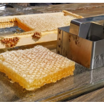 Raw Honeycomb Factory - OEM Custom Edible Bee Product