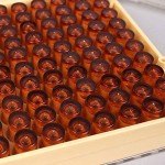 Queen Cell Cup Holder Factory - OEM Custom Plastic Rearing