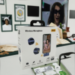 Type-C无线麦厂家-长续航电容麦带磁铁双麦