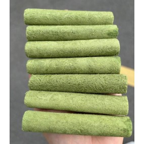 冻干零食厂家-定制标识冻干草棒零食鸡肉蛋白丰富