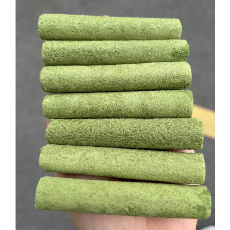 冻干零食厂家-定制标识冻干草棒零食鸡肉蛋白丰富