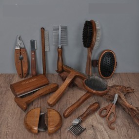 Pet Grooming Tools Supplier - Professional Wooden Set