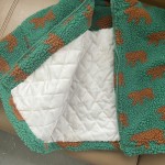 儿童丝绒斗篷厂家-专业OEM代工长款秋冬带帽斗篷配毛球给幼儿