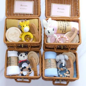 Newborn Gift Box Supplier - Wholesale Bamboo Cotton Blanket with Basket Animal Rattle Set