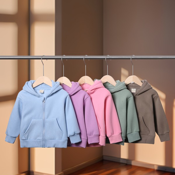 儿童慢跑服套装厂家-专业OEM代工套头运动衫和短裤套装给男孩女孩