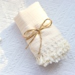 新生儿礼盒工厂-可定制Logo婴儿熊棉纱毯袜子服装套装