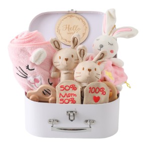 Baby Shower Gift Set Manufacturer - OEM Pacifier Clip Bibs Socks Blanket Rattle Toys Set