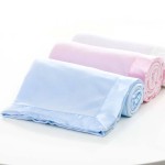 绒毯供应商-摇粒绒缎边婴儿毯