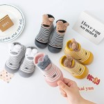 婴儿袜鞋工厂-防滑软橡胶底袜子靴