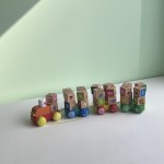 字母立方体工厂-木质积木套装火车教育玩具