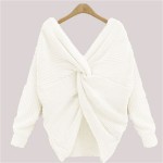 女士毛衣供应商-时尚冬季柔软素色针织V领露背