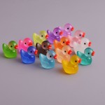 盲盒供应商-迷你树脂鸭子夜光DIY派对礼品