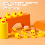 橡皮鸭工厂-挤压黄色批量浴盆玩具声音漂浮