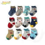 婴儿套装供应商-帽子和手套套装0-6个月新生儿配饰