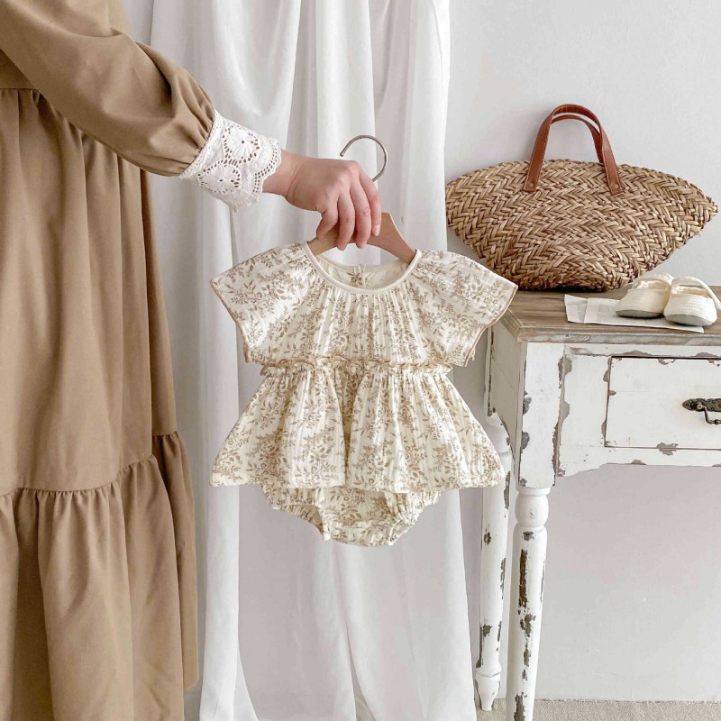 婴儿连体衣厂家-花卉夏季小飞袖连体裙新生儿