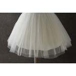 婴儿连衣裙供应商-复古亚麻白色派对裙设计