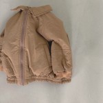 婴儿毛衣生产厂家-棉纱针织连帽连体衣