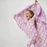 婴儿毯供应商-定制冬季竹纤维新款印花舒适针织床上用品