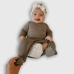 婴儿连脚连体衣厂家-定制新生儿拉链服装有机棉睡衣