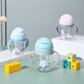 Tableware Supplier - Cartoon Character Plastic Sippy Cups and Water Bottles Baby-Friendly